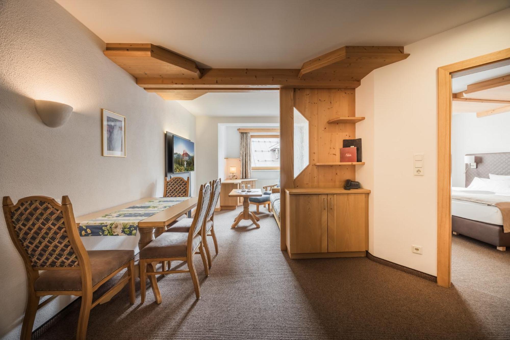 Hotel Alte Schmiede Hiltpolt Seefeld w Tirolu Zewnętrze zdjęcie